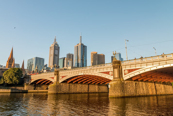 Fototapeta na wymiar Melbourne skyline over river
