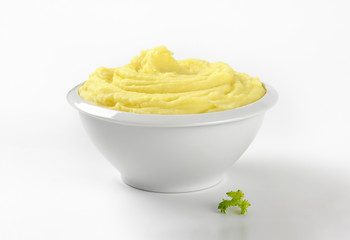 bowl of mashed potatoes