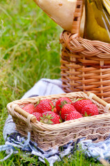 Fototapeta na wymiar Strawberry for picnic