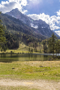 Gipfel des Gr&uuml;nkopf im Wettersteingebirge &uuml;ber dem Ferchensee