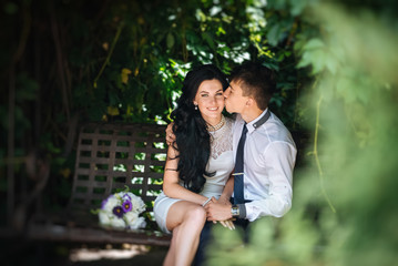 Naklejka premium Beautiful summer Wedding walk on nature