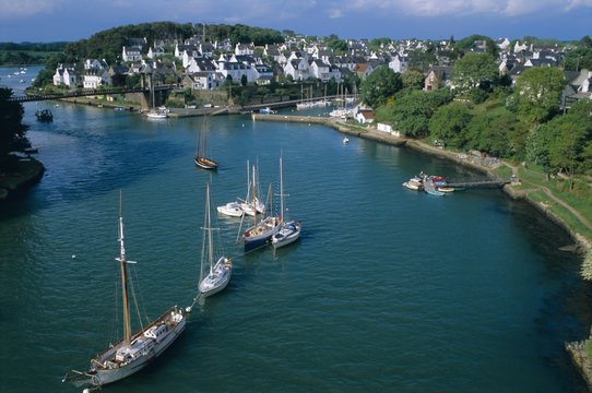 Port of Le Bono, Golfe du Morbihan (Gulf of Morbihan), Brittany, France