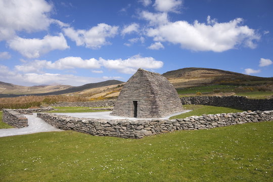 Gallarus Oratory, Dingle Peninsula, County Kerry, Munster, Republic of Ireland
