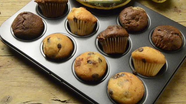 మఫిన్ ಮಫಿನ್ מאפין 머핀 Мъфин Queque Bocaire Muffin 玛芬 Mafino Мафін مافین Mustikkamuffinssi Muffini Muffins マフィン Маффин Vaniglia Mafin Cioccolato 美式鬆餅 Plum cake