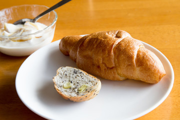 Croissant and yoghurt