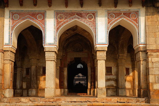 Ali Isa Khan tomb at the Humayuns tomb complex in Delhi, India .
