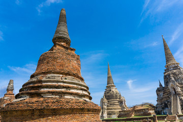 Fototapeta premium Wat phra si sanphet (wat mongkol bophit) Old pagoda Temple Histo