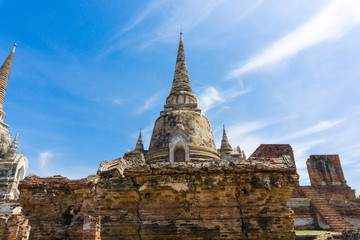 Fototapeta premium Wat phra si sanphet (wat mongkol bophit) Old pagoda Temple Histo