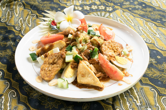 Gado-gado; Indonesian salad with peanut sauce 
