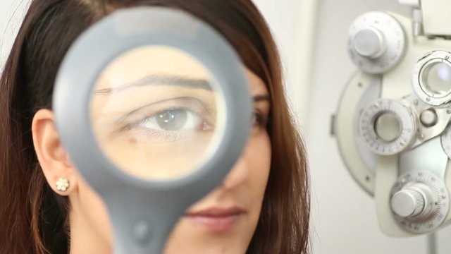 woman during eyes test