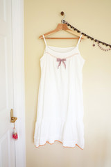 白のワンピース