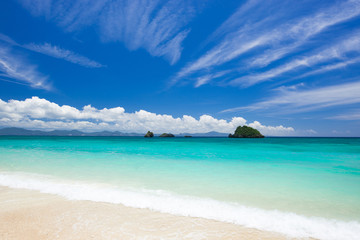 Fototapeta premium 沖縄のビーチ・山入端の浜 