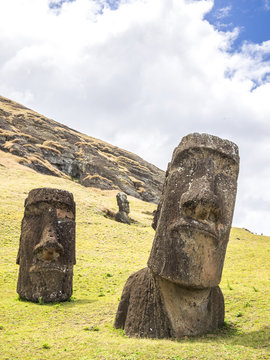 Double Moai heads