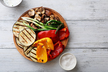 grilled vegetables mix on plate