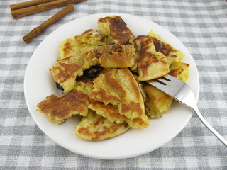 Kaiserschmarrn mit Zimt