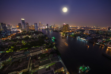 Obraz premium beautiful night skyline city at Bangkok ,Thailand.