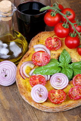 Frisella di grano duro con cipolla e vino