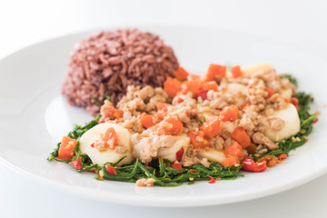 stir-fried tofu, climbing wattle, minced pork and soya bean with