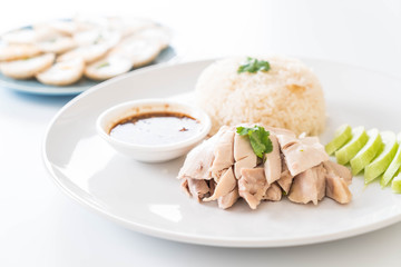  Steamed chicken with rice
