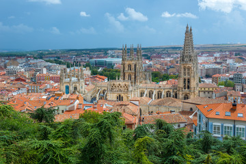 Obraz premium Catedral de Burgos desde el mirador del castillo (España)