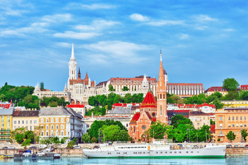 Obraz premium Church of St. Matthias, Fisherman's Bastion,Calvinist Church sho
