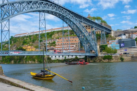 Dom Luis bridge over the Douro river in Porto, Portugal.