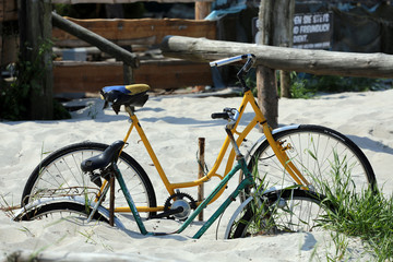 Rowery w piasku