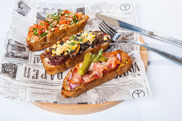 sandwiches with stuffing on parchment