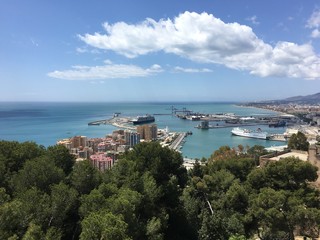 Fototapeta na wymiar Paisaje urbano de Málaga