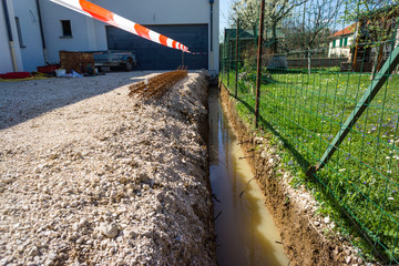 tranchée pour construction mur