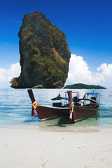 Fototapeta premium Thai traditional boats on Railay Beach, Krabi province, Thailand