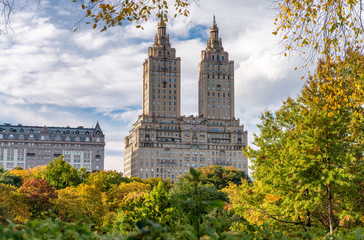 Obraz na płótnie Canvas Beautiful foliage colors of New York Central Park