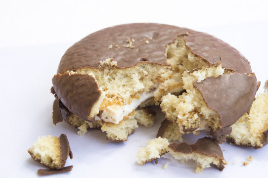 chocolate fill snack cake tasty isolated whole
