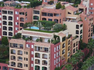 Montecarlo - Attico con piscina
