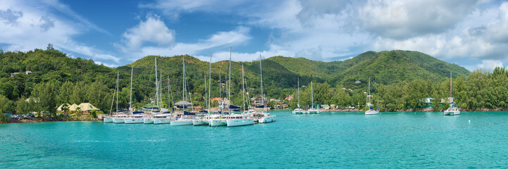 panoramic view of baie saint anne harbour in praslin island seychelles - obrazy, fototapety, plakaty
