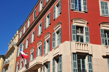 Fototapeta na wymiar Nice, France - april 19 2016 : historical city center