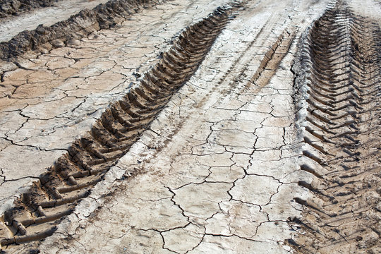 Tire prints in mud