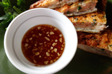 タイエビトースト