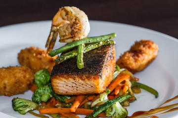 Grilled Salmon and vegetables