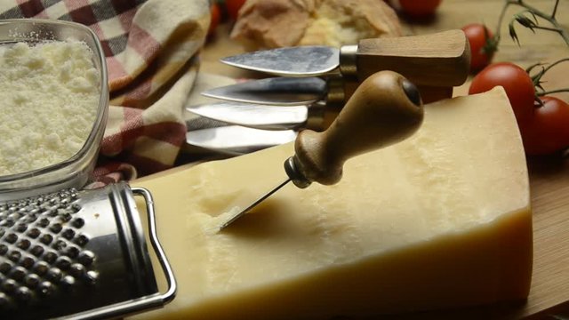 Грана падано Grana Padano 格拉娜·帕達諾芝士 グラナ・パダーノ 그라나 파다노 Ser сыр Formaggio Cheese Queso Italia 奶酪 チーズ 치즈 Parmigiano reggiano