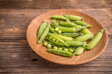 Green pea pods
