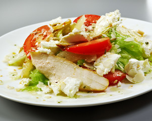 Italian salad with chicken