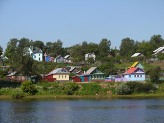 russisches Dorf an der Wolga