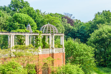 Hampstead Pergola and Hill Garden