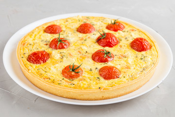 Traditional tomato quiche