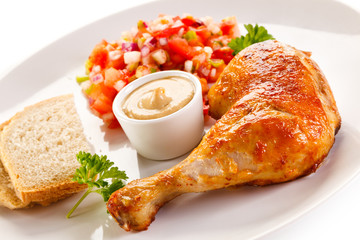 Grilled chicken leg and vegetables 