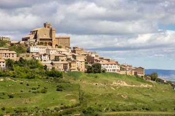 Fototapeta na wymiar Medieval village of Ujue in Navarre, Spain