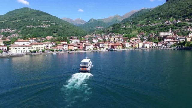 Traghetto sul lago di Como - Como Lake (IT) - Gravedona