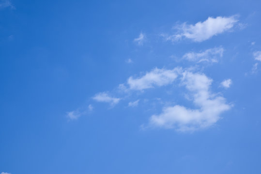 대한민국 서울의 맑은날 구름사진, 구름이 슈퍼맨을 닮았습니다, 