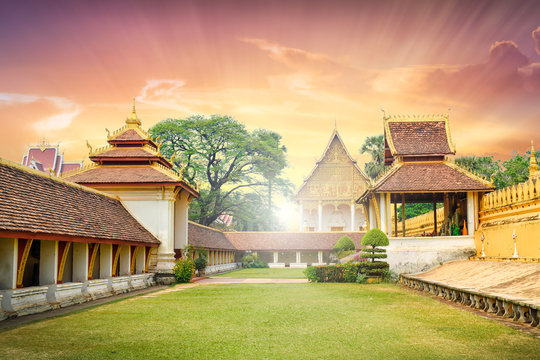 Wat Phra That Luang Vientiane Lao